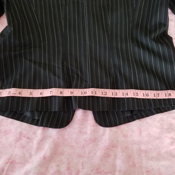 Anne Klein Stretch Black Pinstripe Blazer - Picture 7 of 8